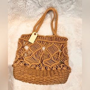 Woven purse/tote size medium